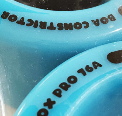 BOA CONSTRICTOR HELMOTOX PRO 100MM 76A WHEELS - blue